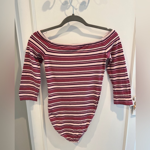 Express off the shoulder striped bodysuit - Picture 2 of 7
